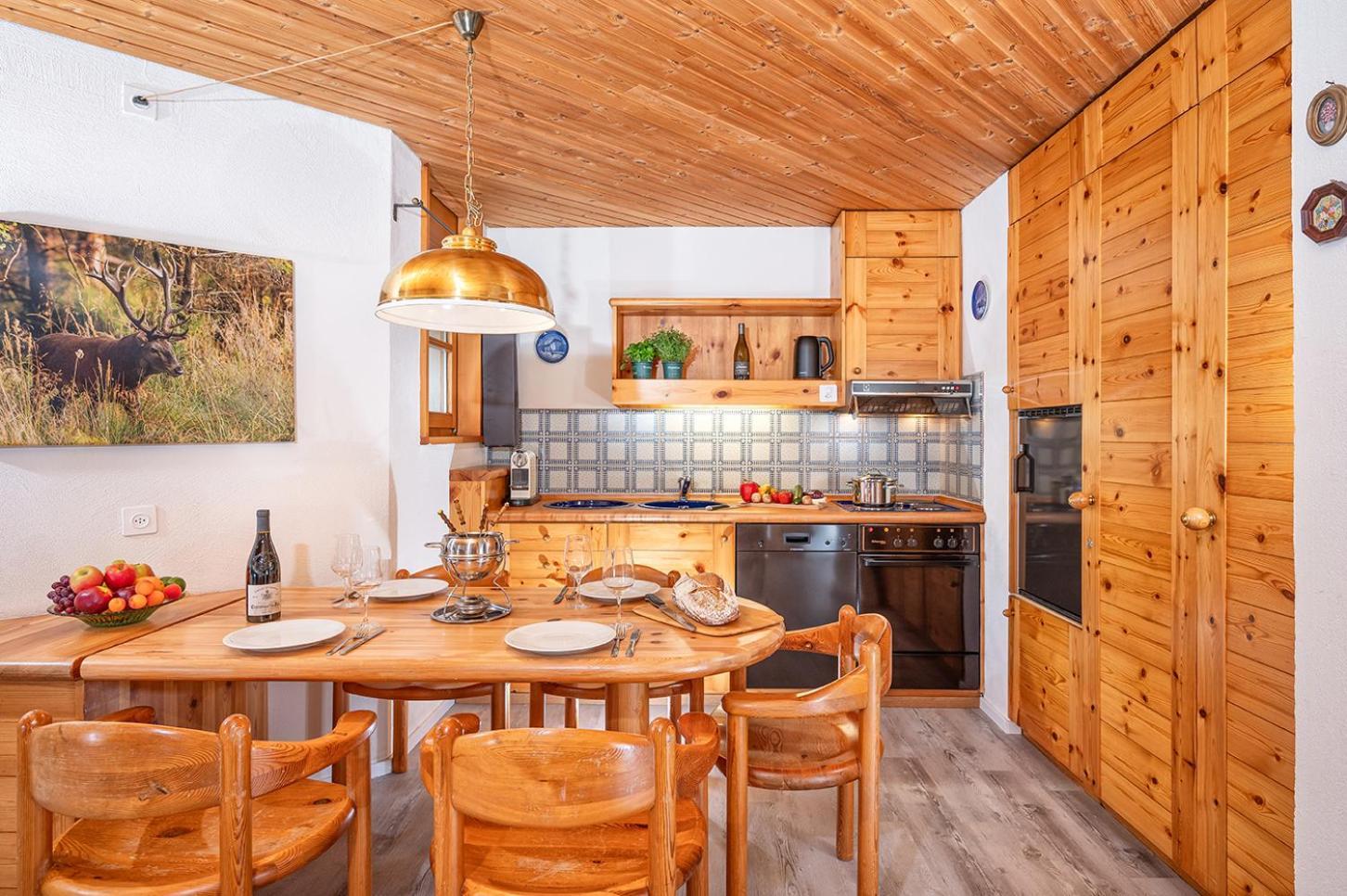Schweizerhof Ferienwohnungen Lenzerheide 1 Room photo